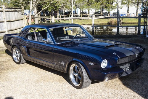 Ford Mustang 1965  V8 5.0 HO Restomod 5 Speed Huge Specifica VENDUTO
