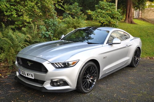 2016 FORD MUSTANG 5.0 V8 GT COUPE In vendita
