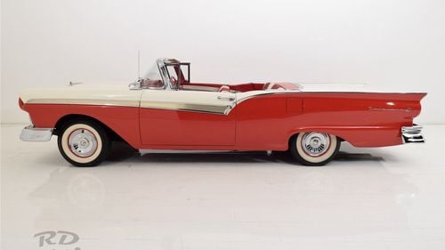 Picture of 1957 Ford Fairlane 500 Skyliner - For Sale