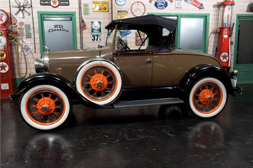 1929 Ford Model A - 3