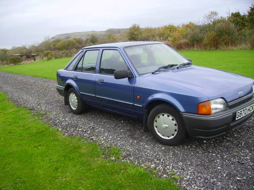 1989 ford escort SOLD