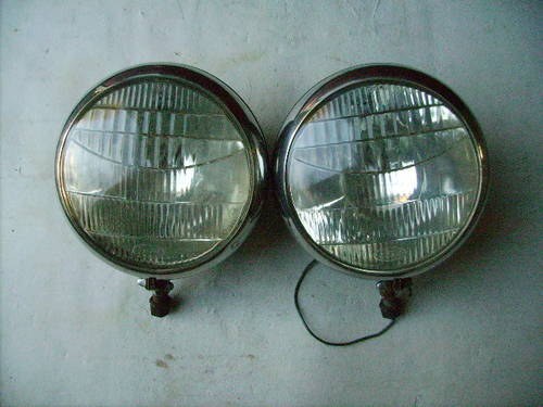 1935 Pair of headlamps for 1930's Ford USA truck & Van VENDUTO