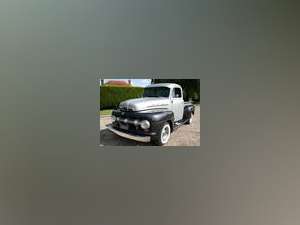 1952 Ford F100 V8 Auto Pick Up Truck ,MORE (picture 1 of 6)