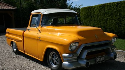 CLASSIC FORDS, HOT RODS & TRUCKS  