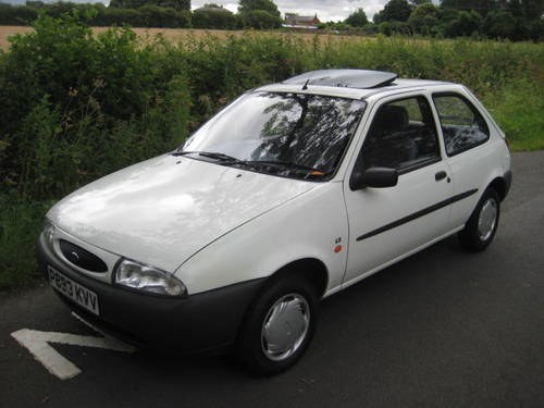 1997 Ford Fiesta 1.25 LX 3 door 33000 miles from new. For Sale
