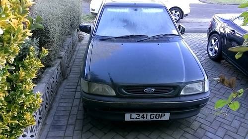 FORD ESCORT LXi 16v 1994 IN BRITISH RACING GREEN For Sale