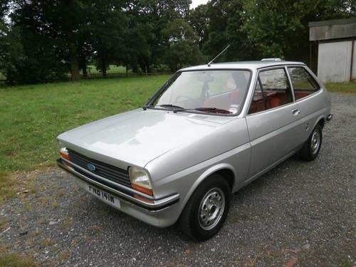 1981 MK1 FORD FIESTA 1.1L SILVER/RED 29K ** SHOW CAR ** For Sale