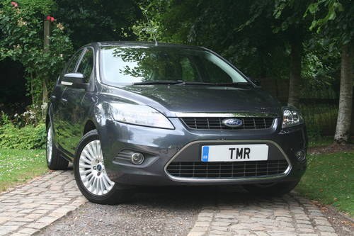 2010 (10) Ford Focus 1.6 Titanium VERKAUFT