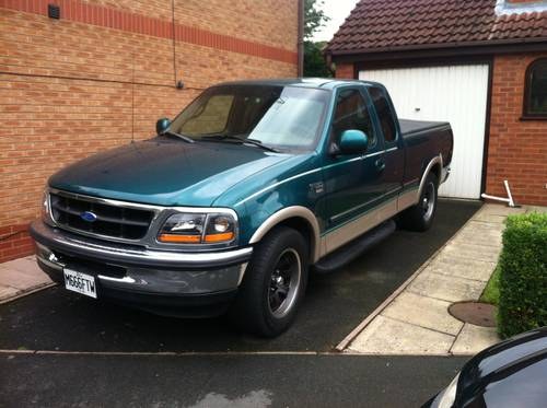 1998 Ford F150 Lariet extended cab pick up. For Sale