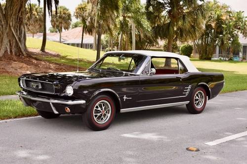 1966 Mustang Convertible, 21,000 miles, 289, 3 speed VENDUTO