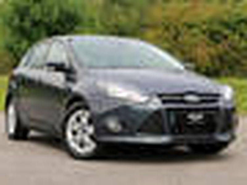 Ford Focus 1.6 Ti-VCT Titanium Powershift (64) Low Mileage