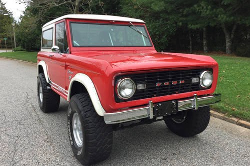 1966 Ford Bronco 4×4 in cherry (both the color and the condi SOLD