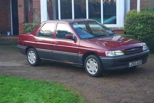 1993 Ford Orion Equipe 1.8 zetec 2 owners 60000 miles s/hist In vendita