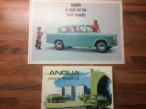 1958 Ford Anglia 105E handbook and brochure In vendita