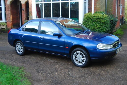2000 Ford Mondeo 2.0 Ghia 50,043 miles fsh all Ford dealer SOLD