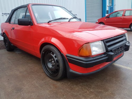 1984 Ford Escort Cabriolet - 1.8 Zetec En Venta