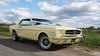 1968 Classic Chauffeured 1964 Ford Mustang V8 A noleggio
