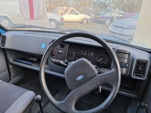 1988 Ford Fiesta - 5
