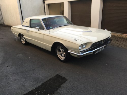 1966 £100K restoration. Ford Thunderbird. Show condition In vendita