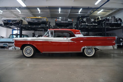 1959 Ford Galaxie Skyliner Retractable 352/300HP V8 VENDU