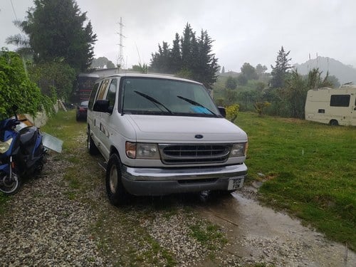 2001 Ford econoline dayvan For Sale
