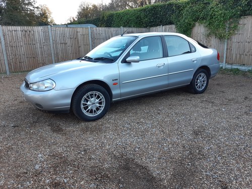 2000 ford mondeo 2litre ghia,one owner,41000 miles In vendita