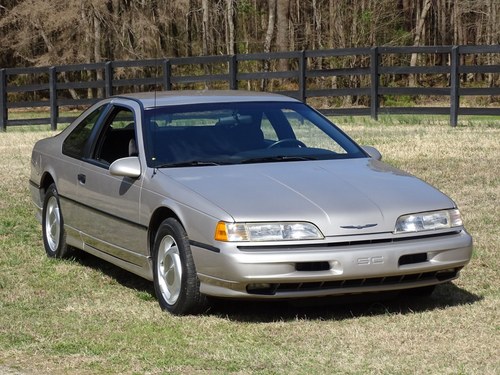 Lot 170- 1990 Ford Thunderbird For Sale by Auction