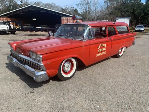 Lot 445- 1959 Ford Galaxie Courier Wagon Ambulance In vendita all'asta