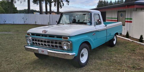 1965 Drives like a car, works like a truck! In vendita