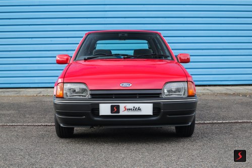 1989 Exceptional Ford Escort Ghia with just 25500 miles In vendita