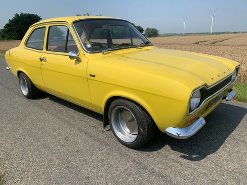 1975 Ford escort mk1 twincam looks outstanding condition 2dr For Sale