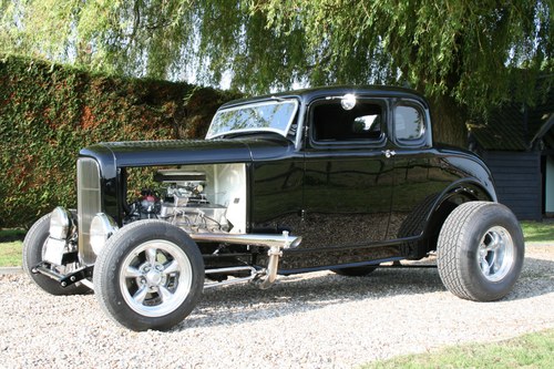 1932 Ford Coupe - 2