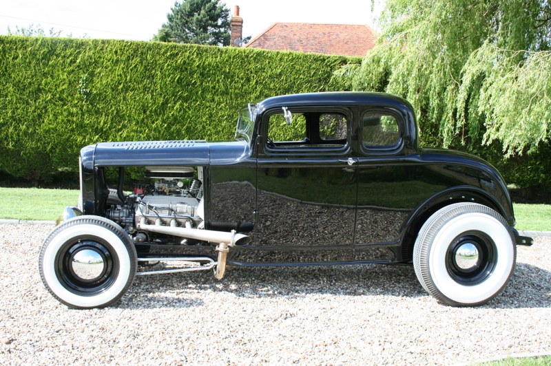 1932 Ford Coupe - 4