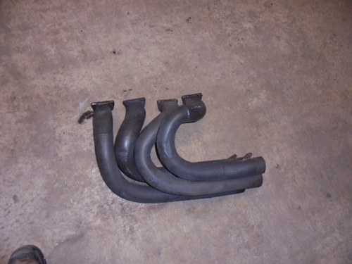 Ford BD Exhaust Manifold For Sale
