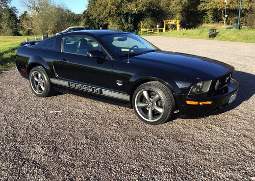 FORD MUSTANG GT 4.6 V8  2007 MANUAL LHD AWESOME In vendita