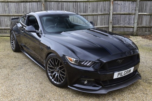 2016 Ford Mustang 5.0 GT Coupe in Shadow Black For Sale