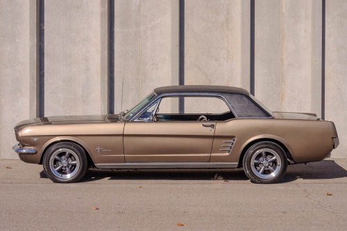 1966 Ford Mustang Coupe Grey 302 auto Restored Posi $41.9k In vendita