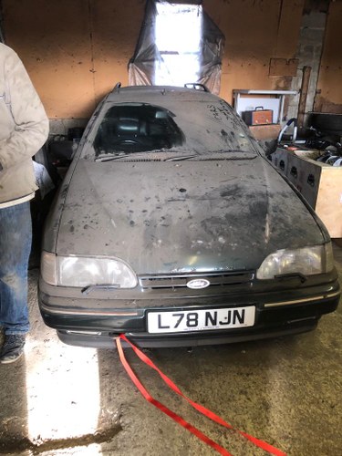 1994 Barn find Scorpio Estate. À venda