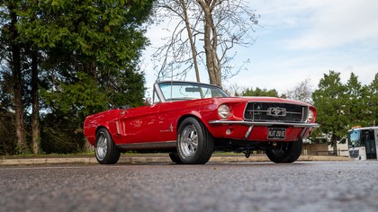 1967 Ford Mustang V8 Convertible Automatic. Restored, Huge