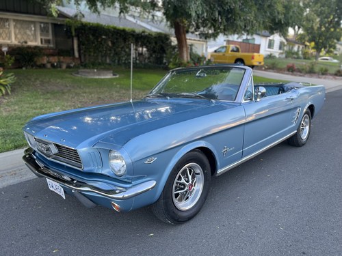 ***1966 Ford Mustang 289 Convertible Till salu