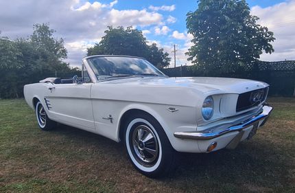 Picture of Ford Mustang Convertible 289Ci V8 Auto
