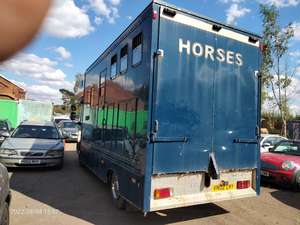 2002 SMART OLD HORSE BOX CARGO WITH LIVEING MOTED NOVMBER 11th For Sale (picture 2 of 12)