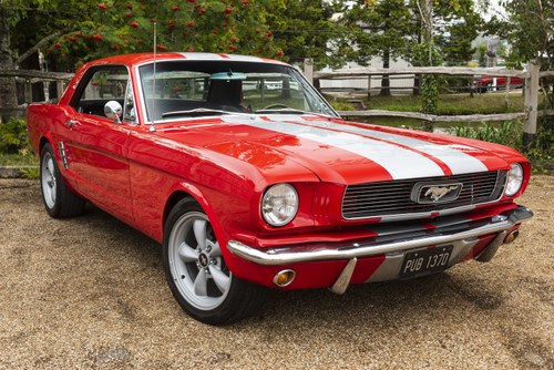 1966 Ford Mustang 302 Restomod Automatic Coupe. Till salu