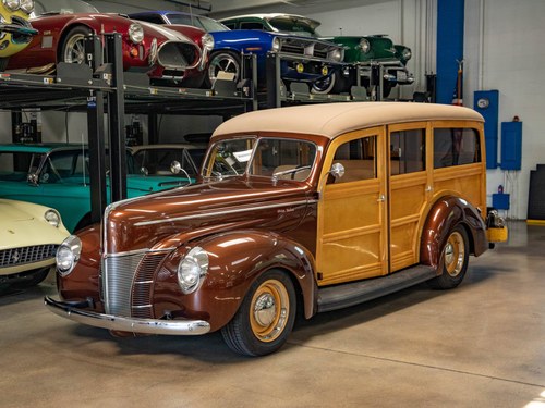 1940 Ford Deluxe Woody V8 Custom Station Wagon VENDUTO