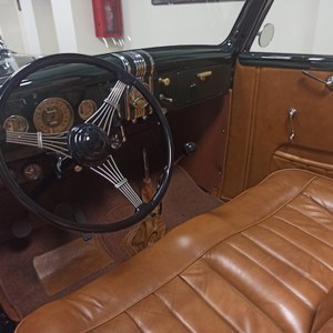 1935 Ford Super De Luxe