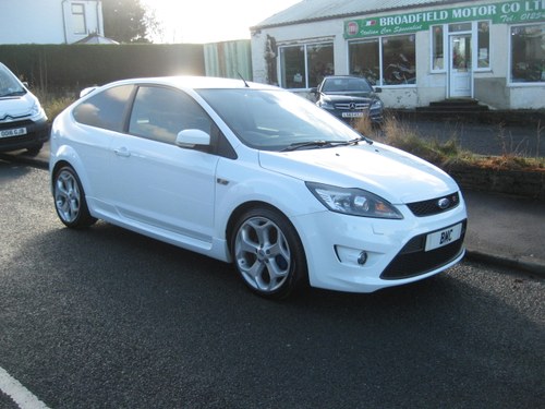 2010 10-reg Ford Focus 2.5 ST-3 225bhp 3Dr finished in white For Sale