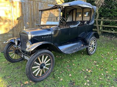 Picture of Barn Find Tatty Ford Model T Open 4 Seat Running Restoration