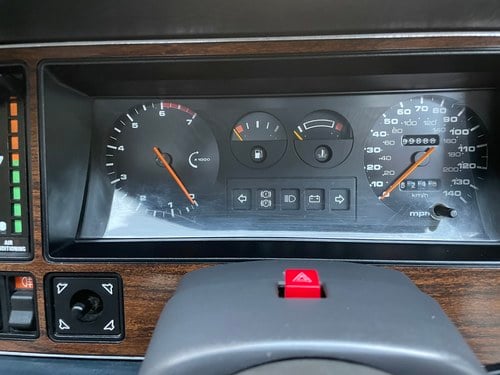 1984 Ford Granada - 9