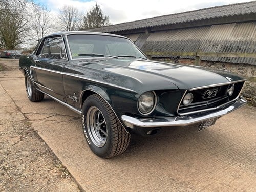 gorgeous 1968 Mustang 289 V8 Coupe in Highland Green VENDUTO