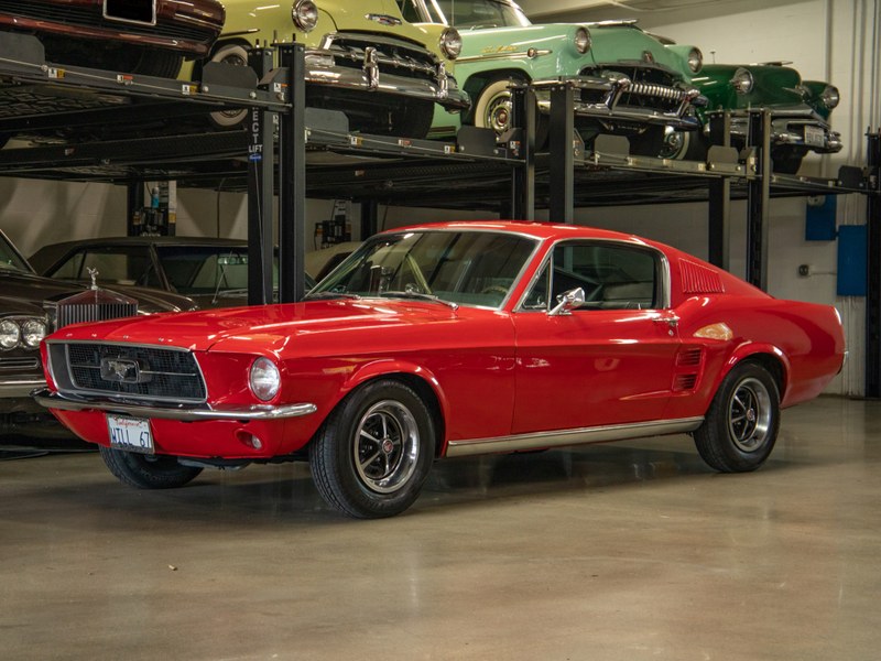 1967 Ford Mustang 289 V8 4 spd Fastback Sportsroof
